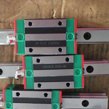 上銀直線導(dǎo)軌HGH20CA